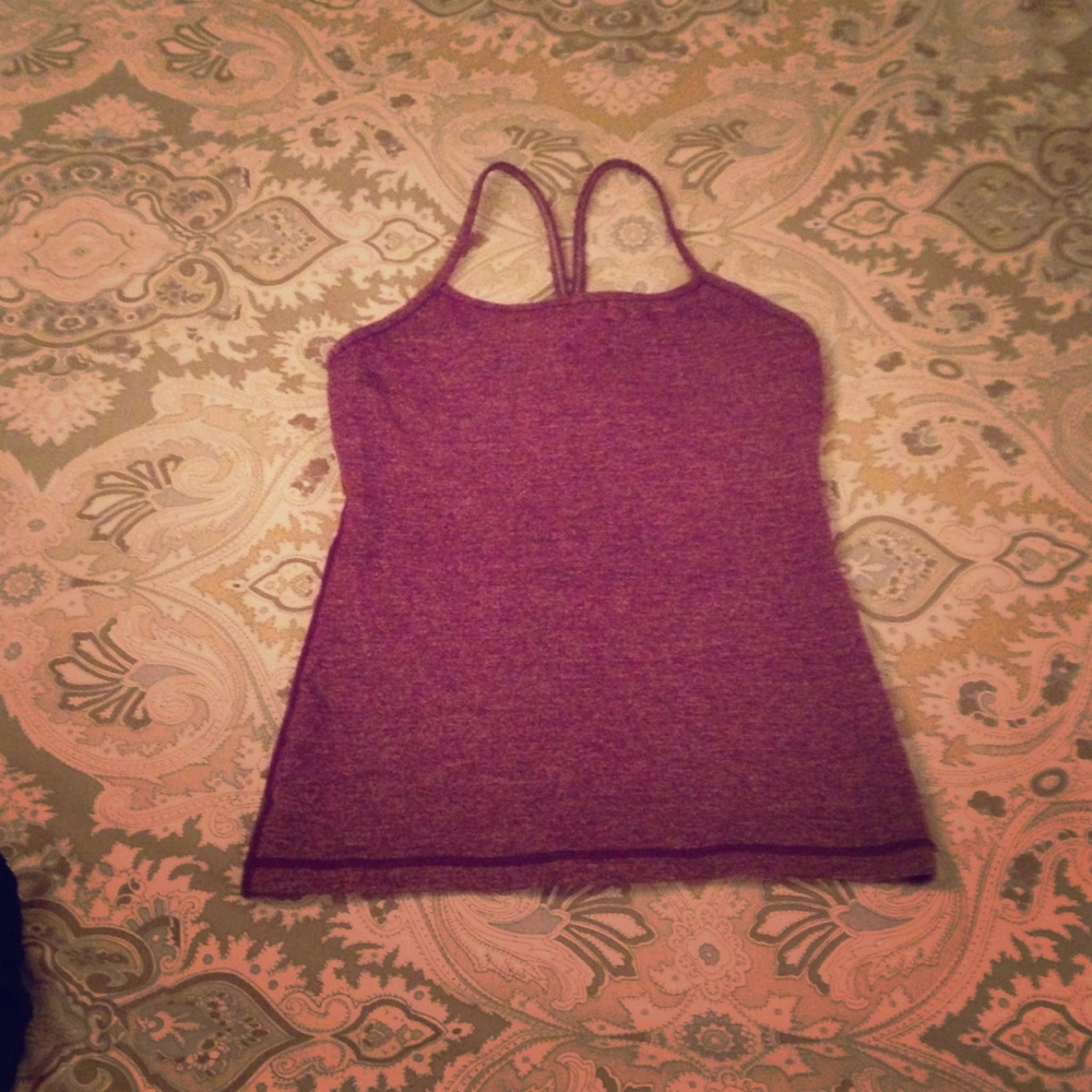 Lululemon size 6 power Y top. Perfect! So pretty!